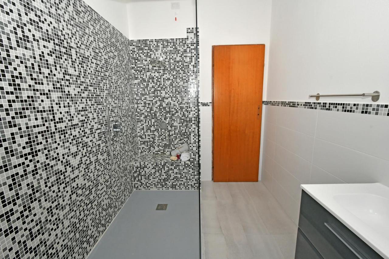 B&B Linae - Residence Альба-Адриатика Экстерьер фото